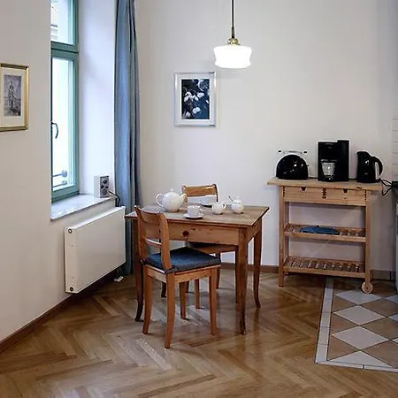 Appartement-zwinger شقة *